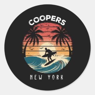 Adesivo Redondo Praia Coopers Beach Nova York Ondas de Surfboard P