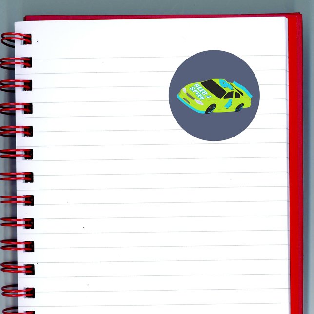 Adesivo Redondo Precisa de um Carro de Corrida Rápido Meninos Fest (Criador carregado)