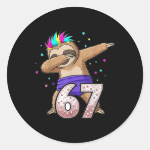 Adesivo Redondo Preguiça Dabbing 67 Meme Engraçado Geração Z Gíria