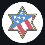 Adesivo Redondo Presentes Judeus Americanos para Chanucá<br><div class="desc">Dê a esses presentes judeus americanos como Hanukkah apresenta a família e amigos para vestir o ano todo mostrando orgulho judeu patriótico. Que símbolo americano único numa estrela de David!</div>