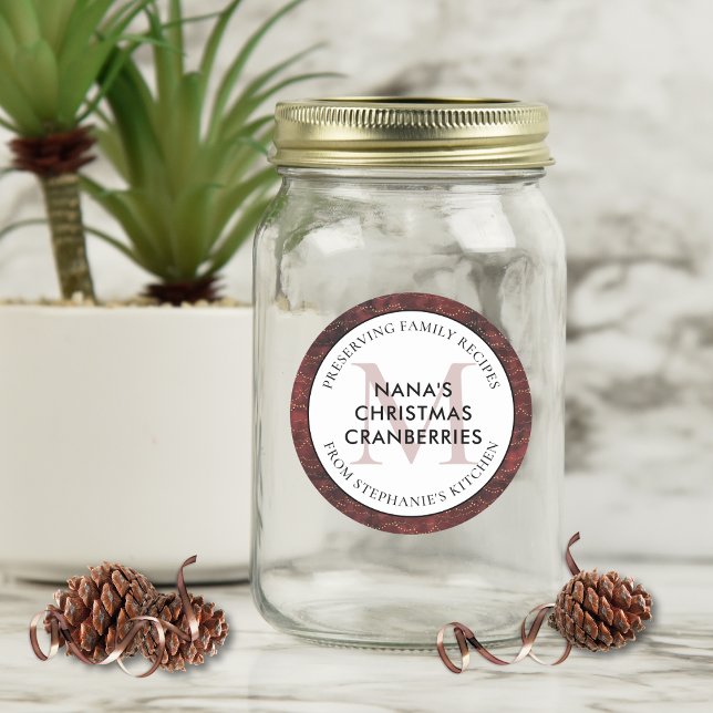 Adesivo Redondo Preservação de receitas familiares Borgonha Natal (Christmas Burgundy Jar Label with Monogram Preserving Family Recipes)