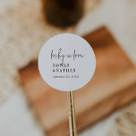 Adesivo Redondo Preto Chic Moderno e Sorte Branca em Pentes de Amo<br><div class="desc">Estes modernos chic black e white sortudos em adesivos amorosos são perfeitos para uma simples recepção de casamento. O design de boho minimalista apresenta uma tipografia rústica única e na moda boêmica em preto e branco mínimo limpo. Personalize as etiquetas adesivas com os seus nomes e a data. Estes autocolantes...</div>
