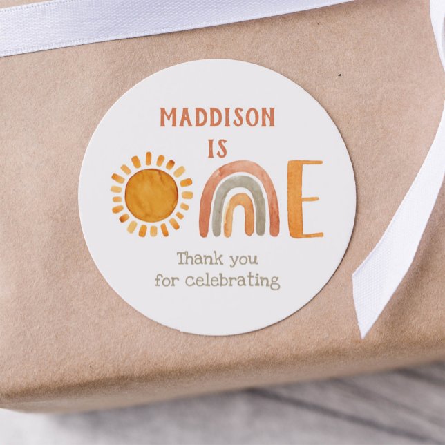 Adesivo Redondo Primeiro Aniversário Aquarela Boho Arco-íris e Sol (Criador carregado)