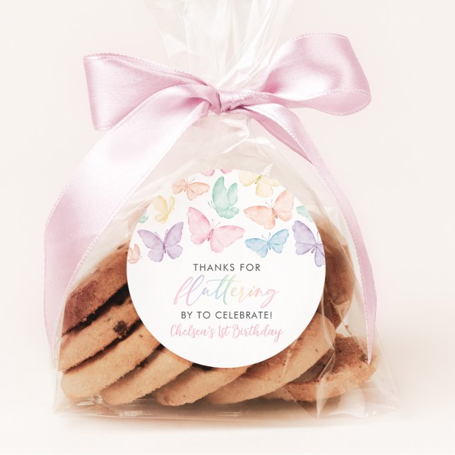 Adesivo Redondo Primeiro aniversario da moça da borboleta Pastel R (Pastel Rainbow Butterfly 1st Birthday Favor stickers)