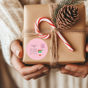 Adesivo Redondo Primeiro Natal do Bebê - Arte de Cordeiro Fofo em