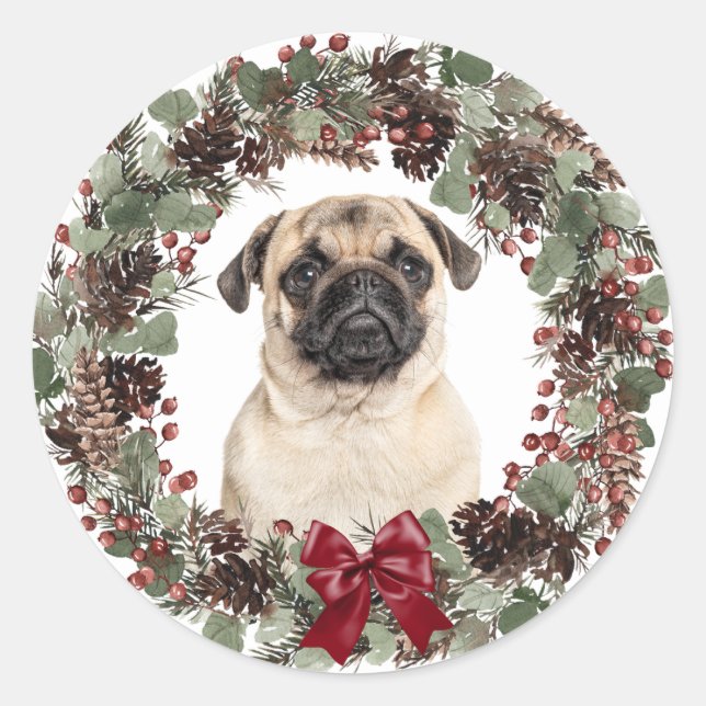 Adesivo Redondo Pug Dog Red Arco Pinecone No Natal (Frente)