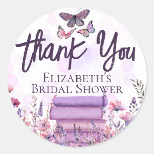 Adesivo Redondo Púrpura Pilha de Livros Flores Selvagens Borboleta