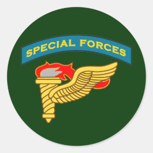 Adesivo Redondo Q-aba de SF e crachá do descobridor