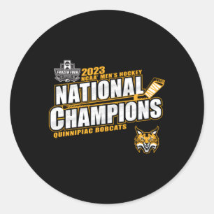 Adesivo Redondo Quinnipiac Bobcats National Champs 2023 Ice Hockey
