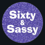 Adesivo Redondo Real Blue Glitter 60 e Sassy 60th Birthday<br><div class="desc">Celebrar o estilo de fazer 60 anos com este moderno design de 60 anos sobre um fundo azul real de brilho. As palavras 60 e sassy são usadas na tipografia moderna. Se precisar de ajuda ou produtos correspondentes, entre em contato conosco através da nossa loja. Estamos felizes em ajudá-lo a...</div>