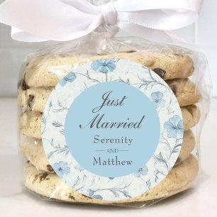 Adesivo Redondo Recem casados de Casamento Azul Elegante Floral Du