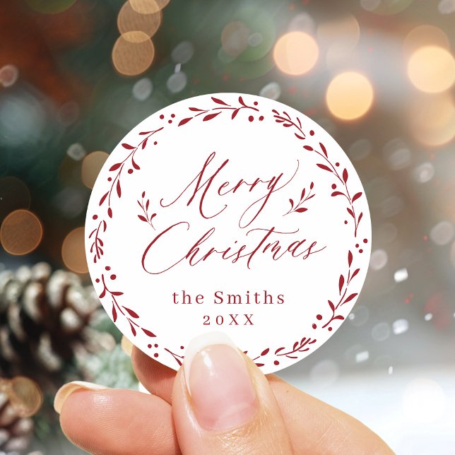 Adesivo Redondo Red Modern script Merry Natal Gift (Red Modern script Merry Christmas Holiday Gift Classic Round Sticker)