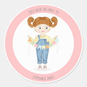 Adesivo Redondo Redhead Girl in Overalls Este livro pertence a