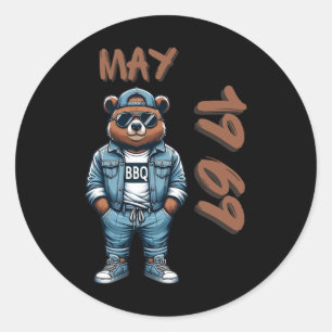 Adesivo Redondo Rei de Maio Mestre da Grelha Urso Amante de Churra