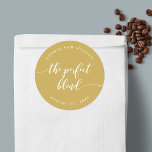 Adesivo Redondo Relaxe O Casamento Personalizado De Cor Da Mistura<br><div class="desc">Um adesivo de favor de casamento com as palavras "a mistura perfeita" em um script cursivo relaxado em branco contra uma cor de fundo editável (clique em personalizar para acessar). Personalize-o substituindo o texto do marcador de posição. Para obter mais opções, como alterar a fonte e seu tamanho/cor, expanda a...</div>