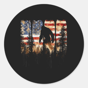 Adesivo Redondo Retro Bigfoot EUA Bandeira Americana Dia da Indepe