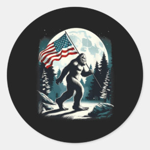 Adesivo Redondo Retro Bigfoot Sasquatch Full Moon Patriótico Ameri