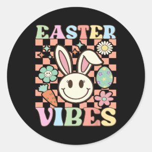 Adesivo Redondo Retro Groovy Páscoa Vibes Bunny Checkered Smile Wo