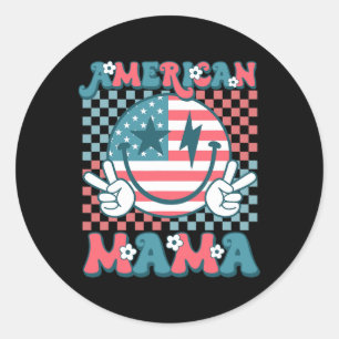 Adesivo Redondo Retro Groovy Quarto De Julho Sorri Para A Mãe Amer