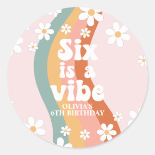 Adesivo Redondo Retro Six é um Aniversário de 6 anos Vibe Rainbow 