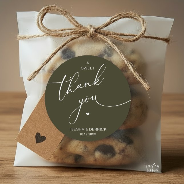 Adesivo Redondo Romantic Wedding A Sweet Thank You Cookies (Romantic Wedding A Sweet Thank You Cookies Classic Round Sticker in olive green)