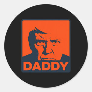 Adesivo Redondo Rosto de Paródia Pop Art de Trump com Texto em Neg
