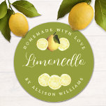 Adesivo Redondo Rótulo Verde Limoncello Verde Brilhante Personaliz<br><div class="desc">Etiqueta adesiva elegante e moderna de limoncello com o texto limoncello, homemade com amor e seu nome na caligrafia de chic e tipografia moderna em um fundo verde brilhante com um toque na moda de bonito cor d'água, limão e fatias de limão. Basta adicionar seu nome ou empresa. Desenvolvido exclusivamente...</div>