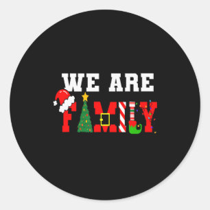 Adesivo Redondo Roupas de Natal We Are Family Piadas de Natal Corr