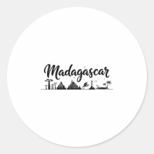 Adesivo Redondo Roupas de viagem de férias na silhueta de Madagasc