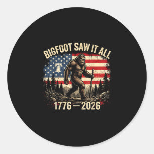 Adesivo Redondo Roupas patrióticas bigfoot 1776-2026 250 anos