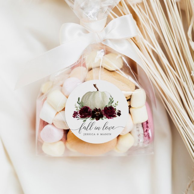 Adesivo Redondo Rustic Burgundy Pumpkin Cai No Amor Favor Sticker (Criador carregado)