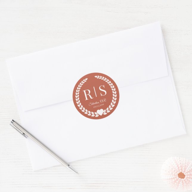 Adesivo Redondo Rustic Terracotta Ember Wedding Monogram Initials (Envelope)