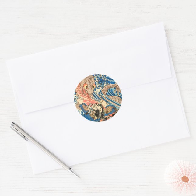 ADESIVO REDONDO SAMURAI LUTANDO COM SALAMANDRA (Envelope)