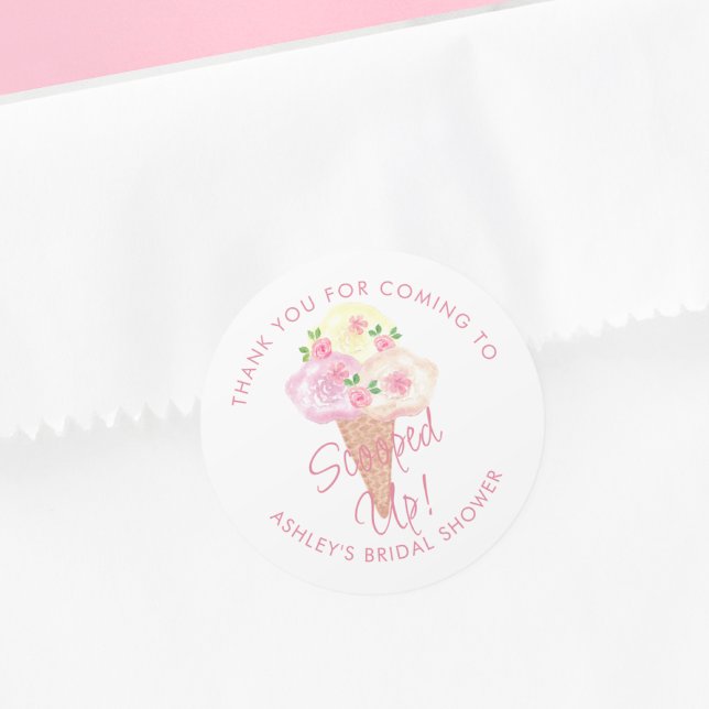 Adesivo Redondo Scooped Up Ice Cream Bridal Shower Personalized (Criador carregado)