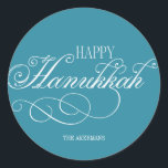 Adesivo Redondo Script Happy Hanukkah Holiday<br><div class="desc">Personalize o texto e a cor do plano de fundo acima. Você pode encontrar itens de coordenação adicionais na nossa coleção "Script de Feriado Colorido".</div>
