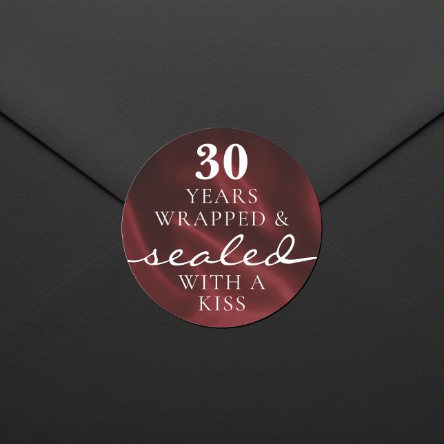 Adesivo Redondo Sealed with a Kiss Red 30th Birthday Anniversary (Criador carregado)