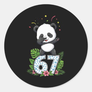 Adesivo Redondo Seis Sete Meme Dabbing Bebê Panda 67 Engraçado Gen
