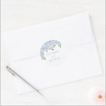 Adesivo Redondo Selagem de Envelope de Casamento Personalizado da<br><div class="desc">Este belo design apresenta flores de aquarela e seu texto personalizado. Use a modelo para preencher suas informações. O recurso "Personalizar mais" pode ser usado para alterar a fonte (tamanho,  estilo,  cor),  adicionar mais linhas de texto ou alterar o layout.</div>