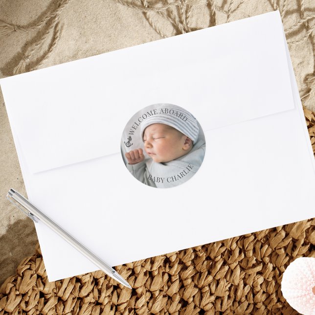 Adesivo Redondo Selo de Envelope de Foto Bebê Bem-vindo (Welcome Aboard Envelope seal with personalized baby photo and name)