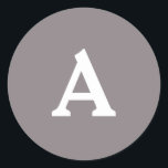 Adesivo Redondo Selo de Envelope Monograma Personalizado<br><div class="desc">Isto são monogramas lindamente impressos personalizados que podem ser personalizados para o seu dia especial. Isso é melhor para convites para casamento,  cartões RSVP e outros produtos que combinam com este design.</div>