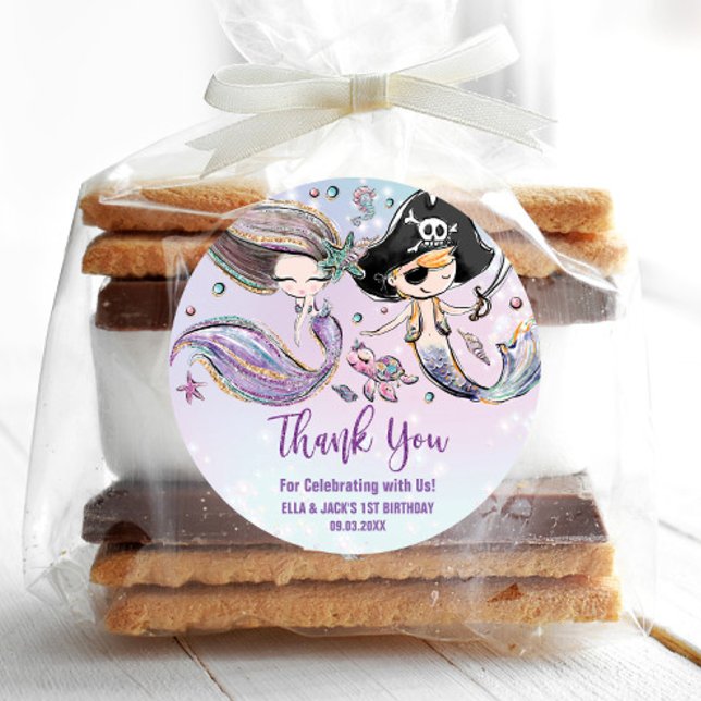 Adesivo Redondo Sereia e Pirata Sob o Favor do Aniversário do Mar (Criador carregado)