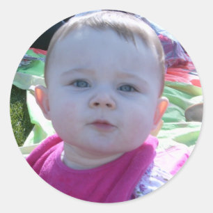 Adesivo Redondo Shelby em 10 meses