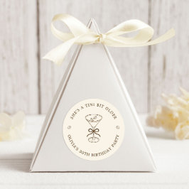 Adesivo Redondo She's A Tini Bit Older Coffee Martini Birthday