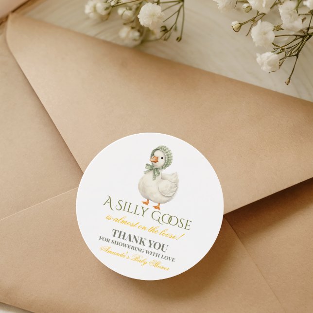 Adesivo Redondo Silly Goose Sage Green Gender Neutral Baby Shower (Criador carregado)