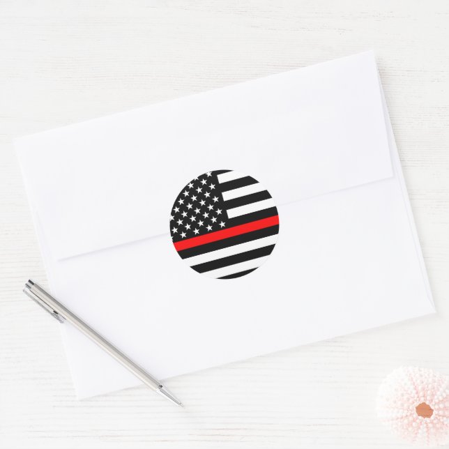 Adesivo Redondo Símbolo fino Red Line American Flag em um gráfico (Envelope)