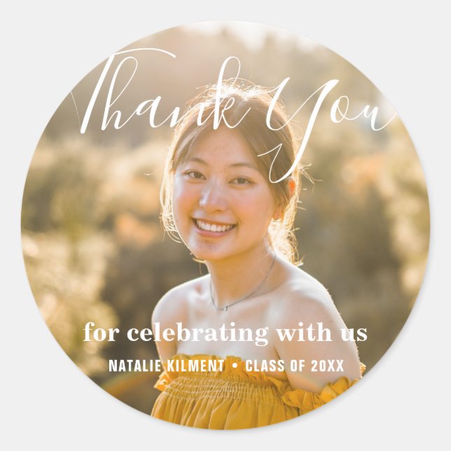 Adesivo Redondo Simples Moderno Obrigado Graduação de Fotos (Frente)