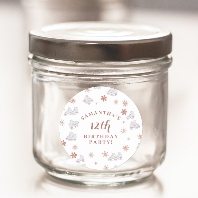 Adesivo Redondo Skates de gelo Dourado com rosa Blush Pink Sking A (Rose Gold Ice Skates Blush Pink Skating Birthday Classic Round Sticker)