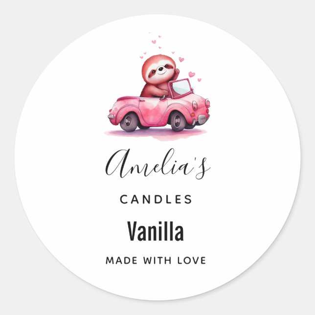 Adesivo Redondo Sloth Driving a Pink Convertible Candle Business (Frente)