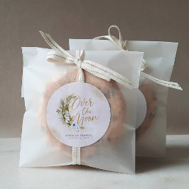 Adesivo Redondo Sobre a Lua Boho Dourada Poeira e Nuvens