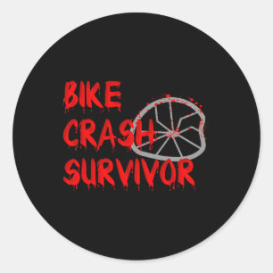 Adesivo Redondo Sobrevivente de Acidente de Bicicleta Caída Engraç